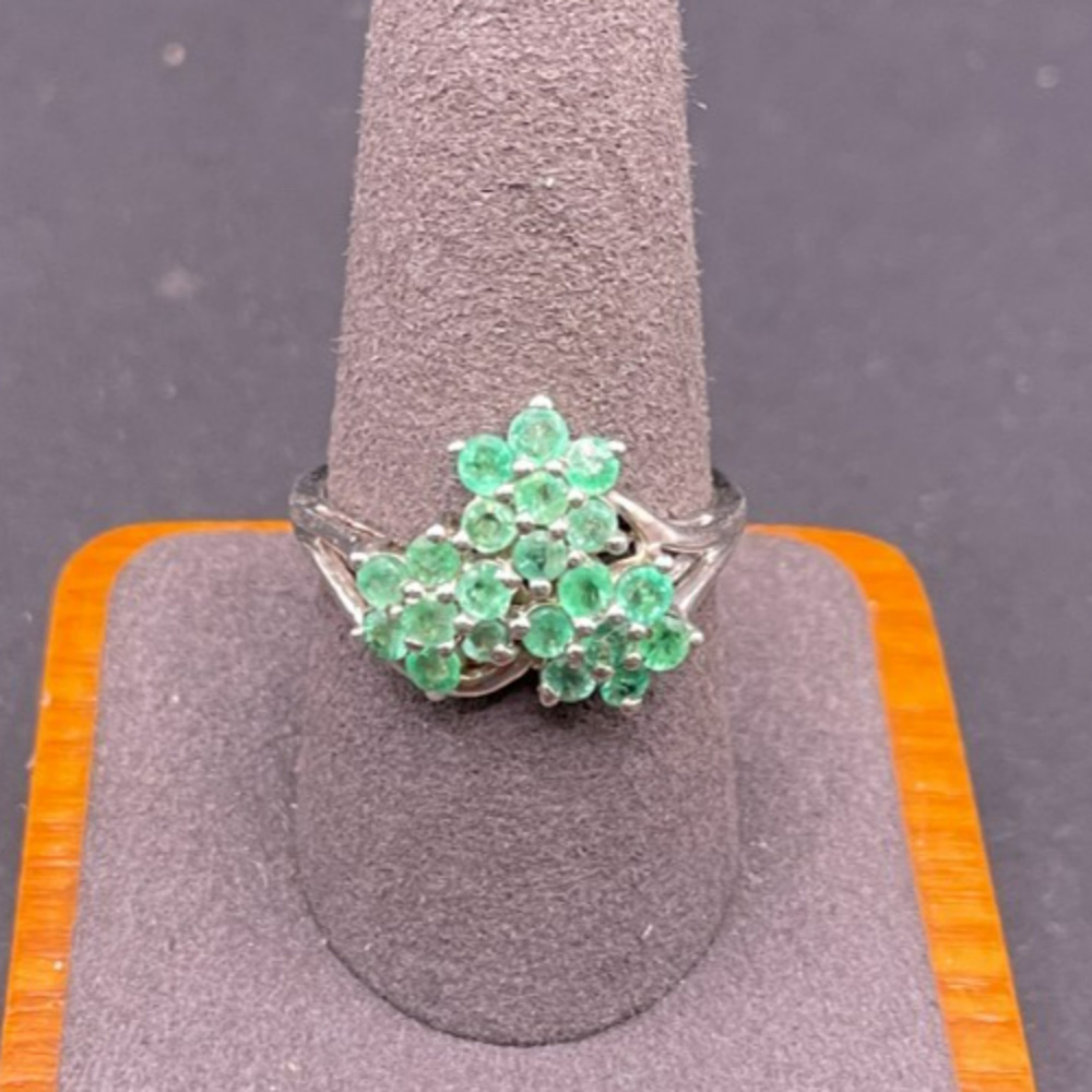Vintage Signed Sterling Silver 925 Emerald 3 Flower Cluster Ring Size 9.5